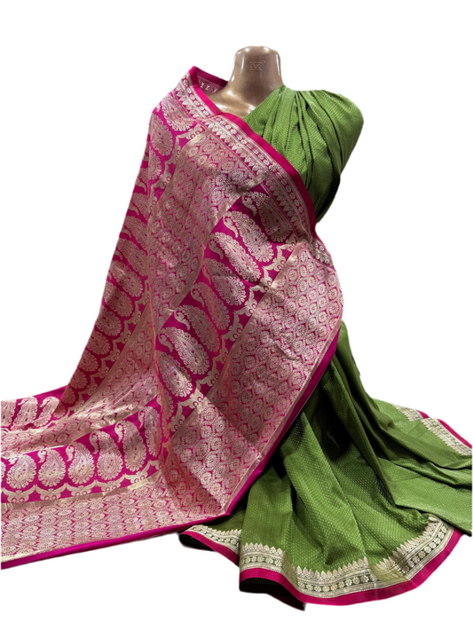 Banarasi Silk Sari in Emerald Green and Fuchsia Pink with Intricate Zari Weave – Handwoven in Varanasi